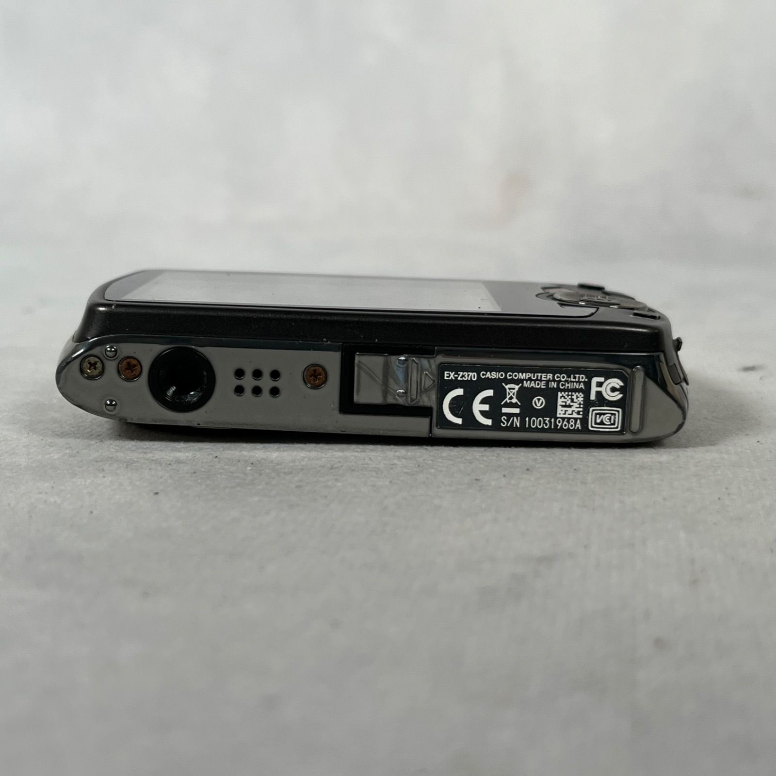 管2605-531】通電確認済☆ CASIO カシオ EXILIM EX-Z370 シルバー