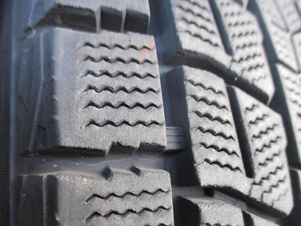 【送料込】175/75R15 22年製 9.5分山 ダンロップ LTスタッドレス 225/60R17 99Q ダンロップ WINTER MAXX SJ8 スタッドレス 2021年製 4本
