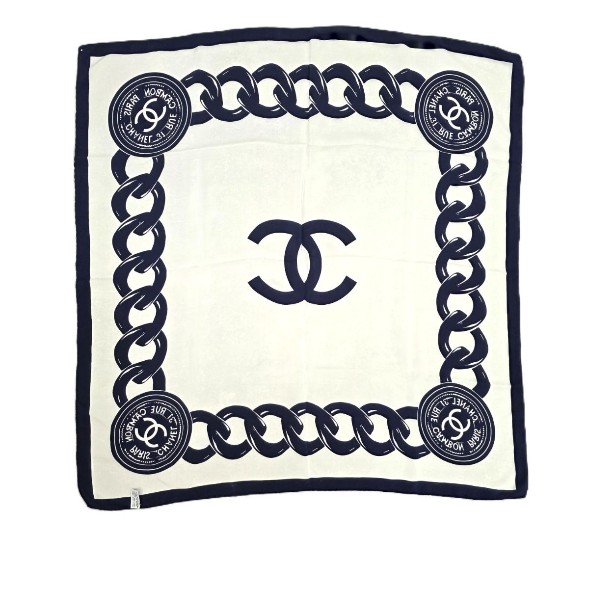 CHANEL シャネル 大判 スカーフ ネイビー ココマーク ジュエリー柄 CHANEL シャネル ココマーク チェーン ロゴプリント 大判スカーフ