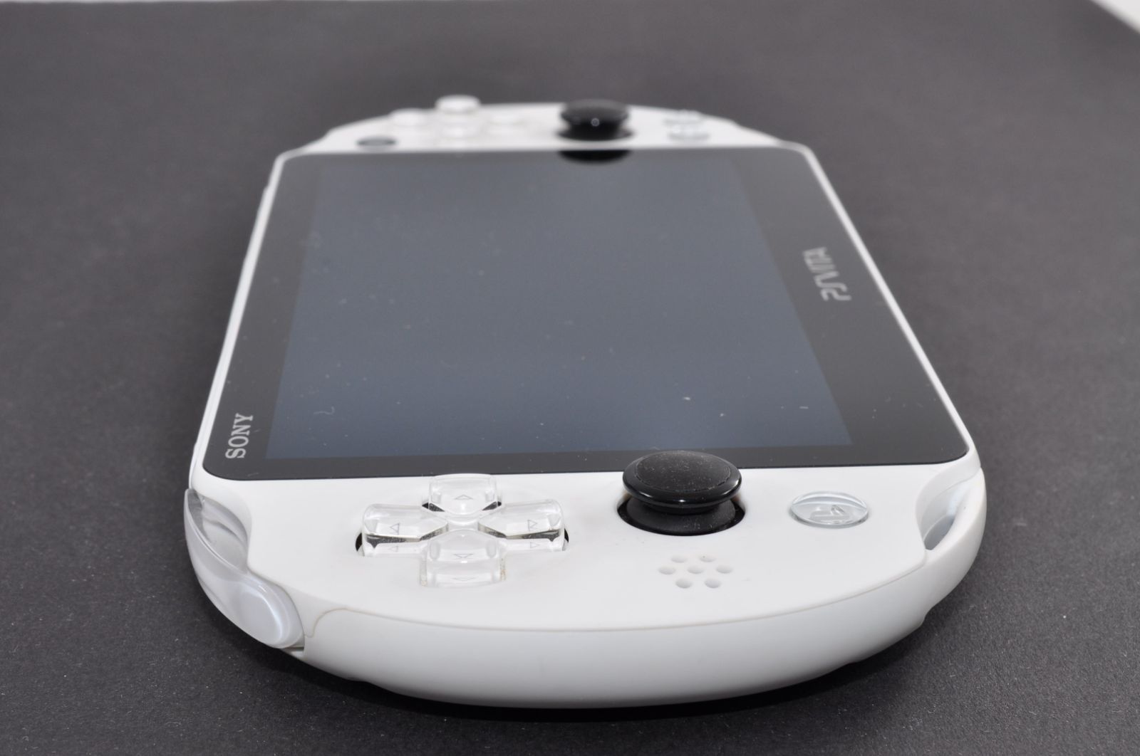 PlayStation®Vita Wi-Fiモデル ホワイト PCH-2000 ZA22 ソニー SONY PS