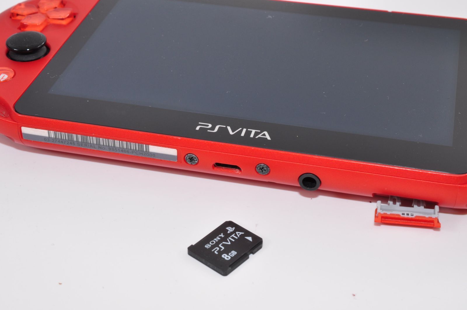 PlayStation®Vita Wi-Fiモデル メタリックレッド PCH-2000 ZA26 ソニー