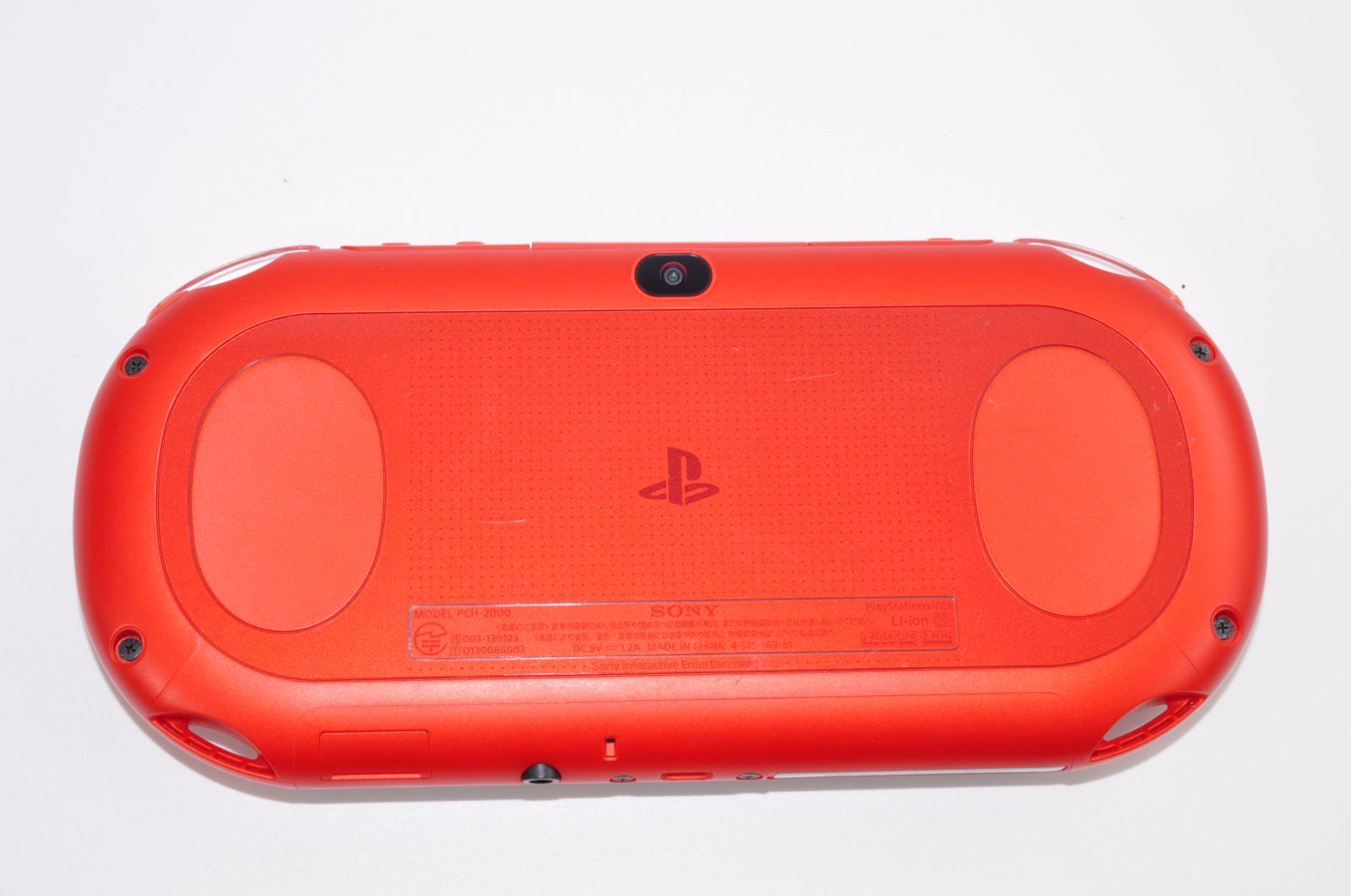 PlayStation®Vita Wi-Fiモデル メタリックレッド PCH-2000 ZA26 ソニー