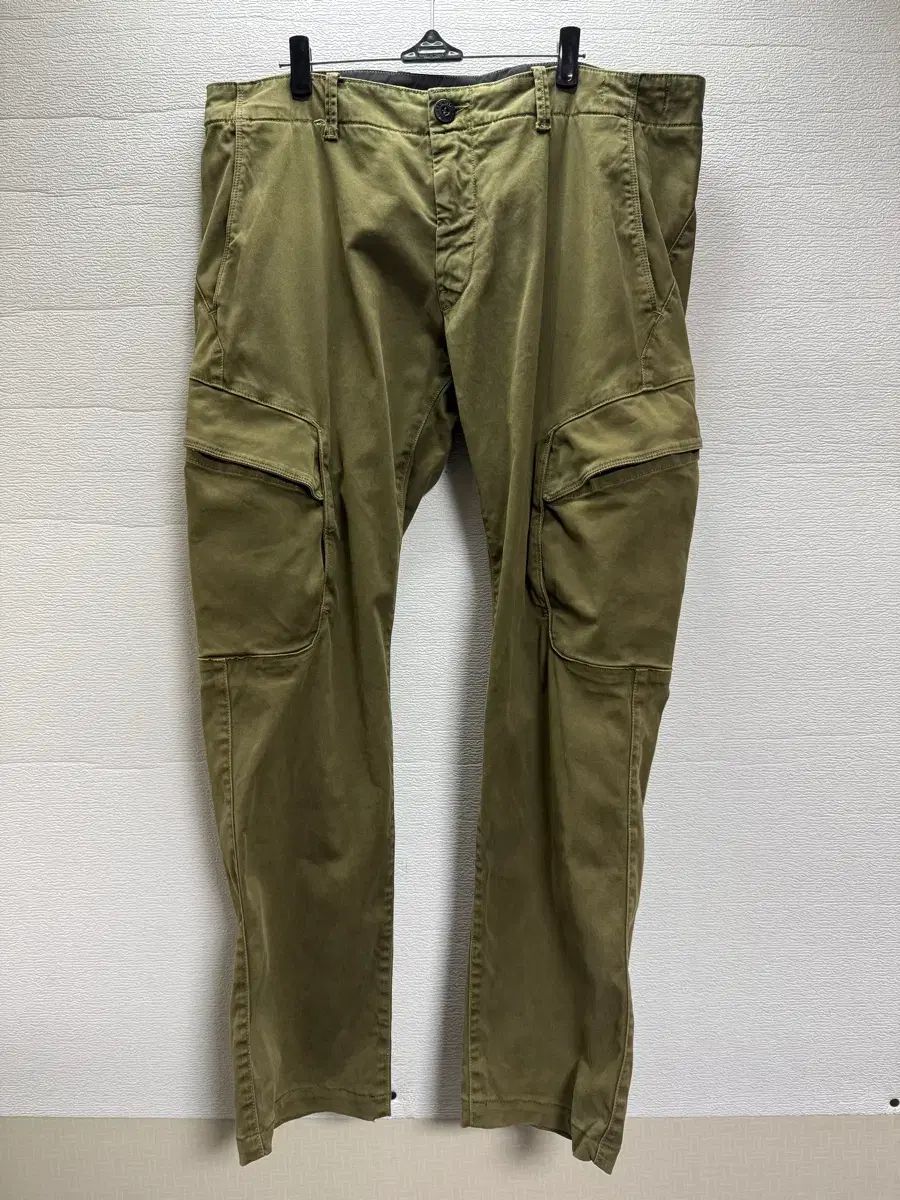 STONE ISLAND ストーンアイランド カーキ カーゴ パンツ W36 (正規品)
