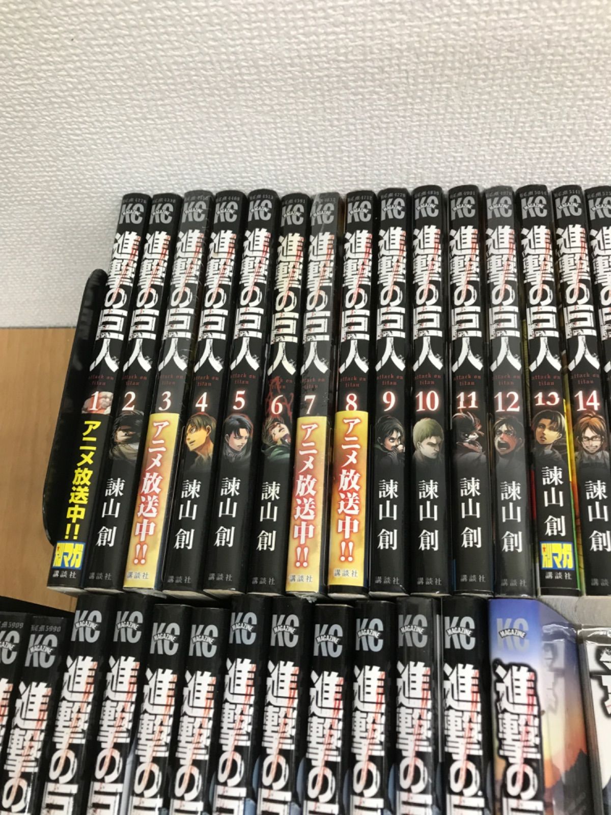 ☆【未開封あり】進撃の巨人 1巻～34巻＋関連本4冊（悔いなき選択