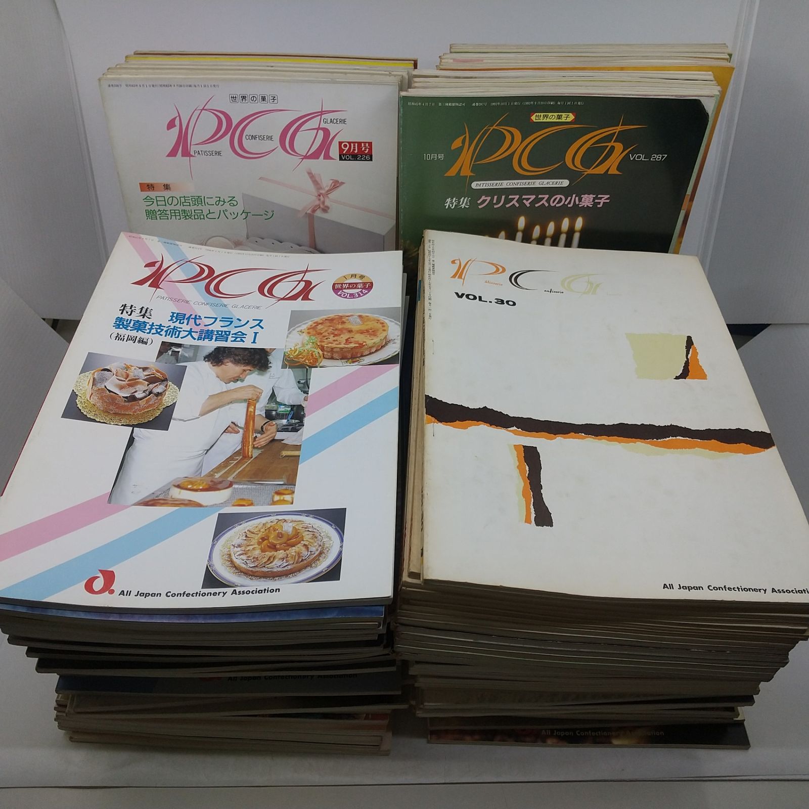 まとめ売り】世界の菓子PCG＋α 約70冊まとめ売り 製菓技術専門誌