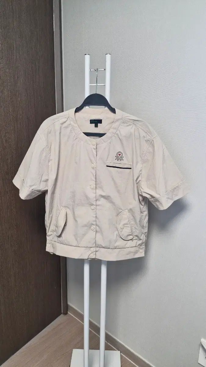 ベネトン(XL/レディース105) シャカシャカ素材 半袖 ジャケット ベージュ
