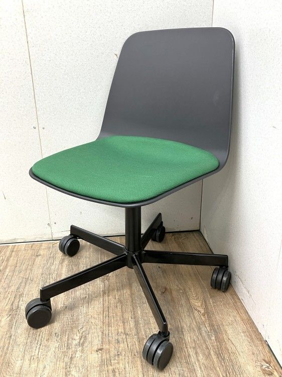 【中古品】ヴィッカルベ マールテンシリーズ マールテンチェア グリーン