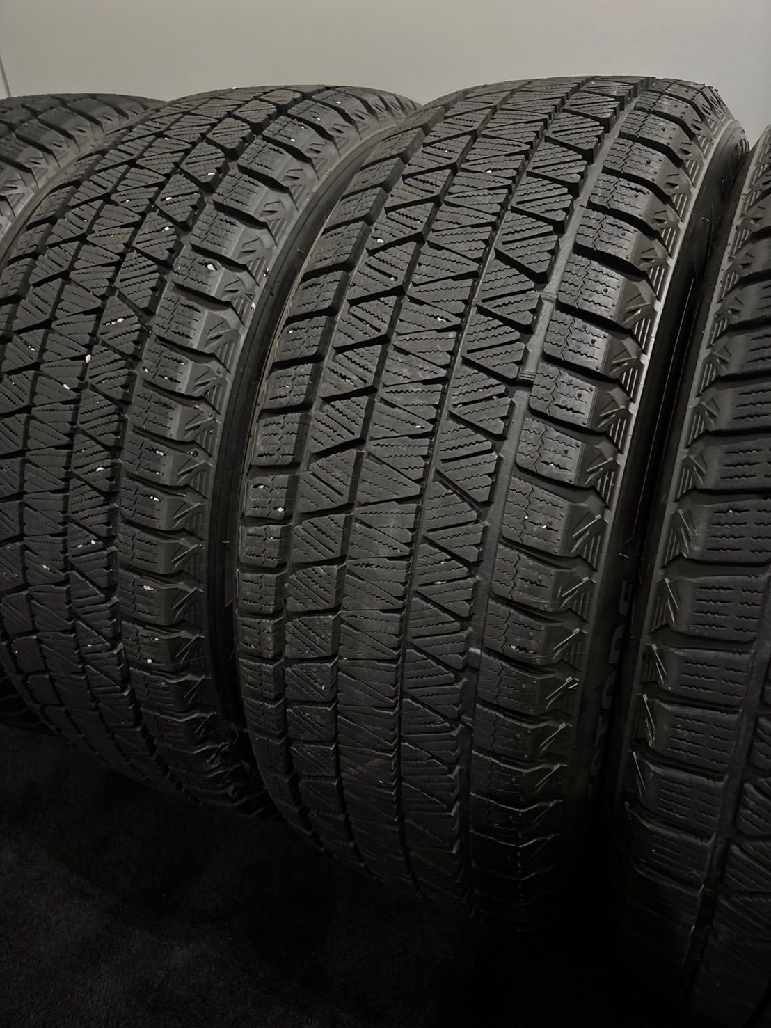 ★235/55R18 BRIDGESTONE/DM-V3 21年製 スタッドレス 4本 ブリヂストン ブリザック ハリアー RAV4 NX (南7-M531)