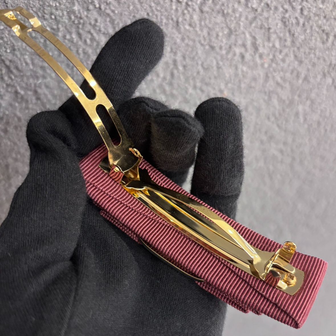 【美品☆箱付き】サルヴァトーレフェラガモ ヴァラリボン バレッタ UM265493043 サルヴァトーレフェラガモ Salvatore Ferragamo ヴァラ