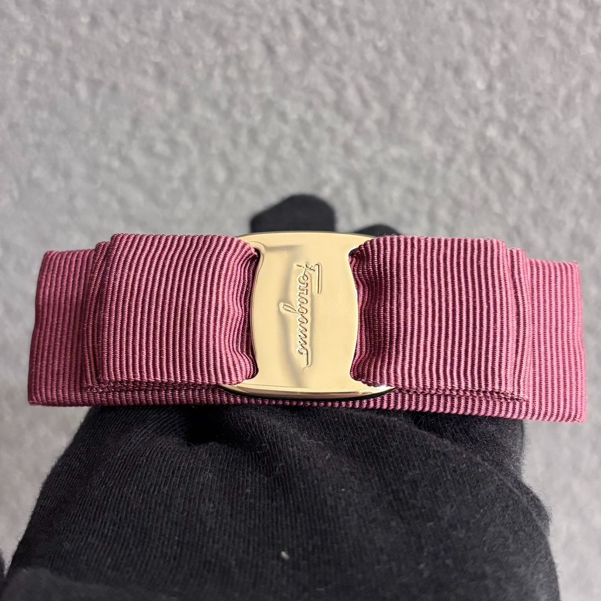 UM265493043 サルヴァトーレフェラガモ Salvatore Ferragamo ヴァラ