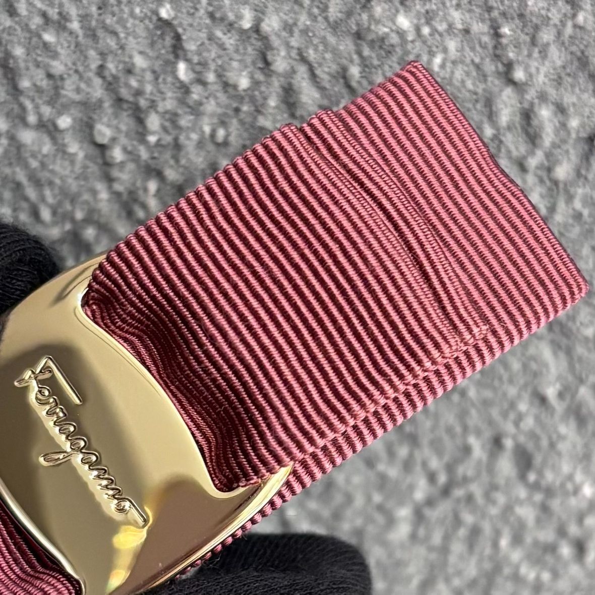 UM265493043 サルヴァトーレフェラガモ Salvatore Ferragamo ヴァラ
