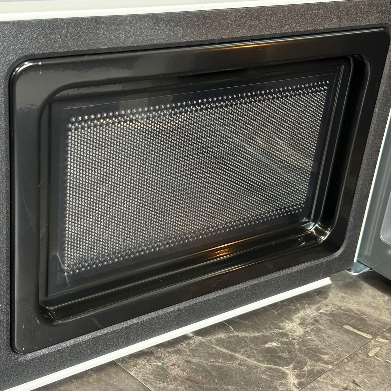 ☆送料込！美品 2025年製 ニトリ BN20M WH マイコン電子レンジ 17L