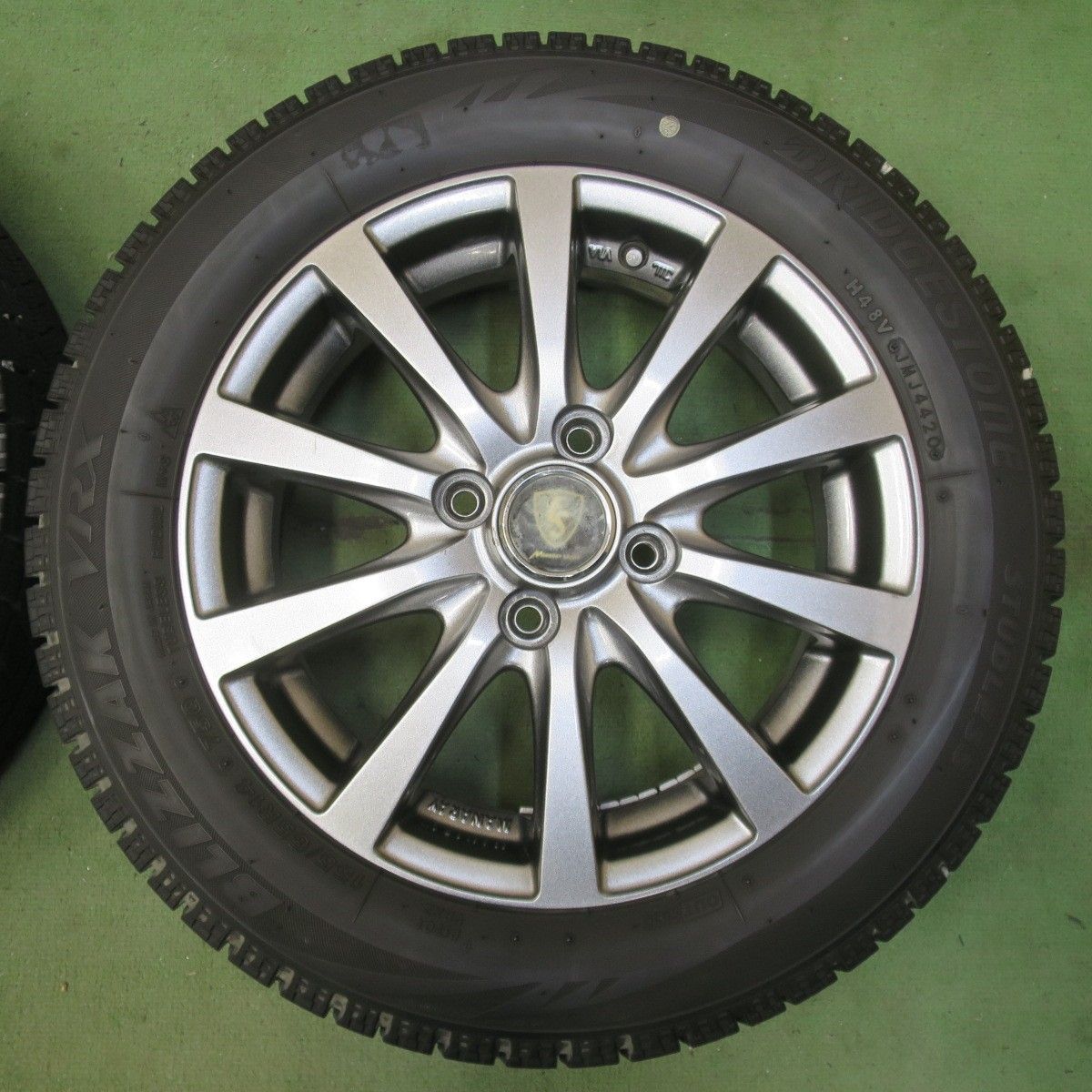 バリ溝！キレイ！8.5分☆スタッドレス 155/65R14 ブリヂストン