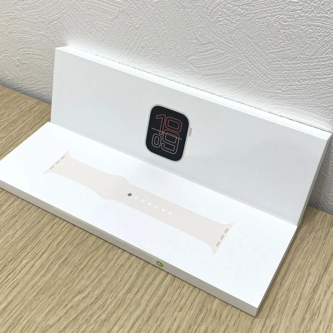 【新品未開封】Apple Watch SE 3 40mm スターライト GPSモデル