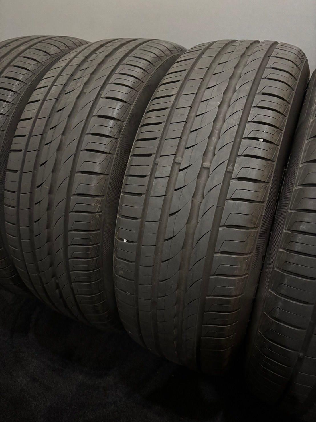 ★225/60R17 PIRELLI/CintuRato P1 SUV 21年製 夏タイヤ サマータイヤ 4本 アルファード ヴェルファイア フォレスター (南6-M537)