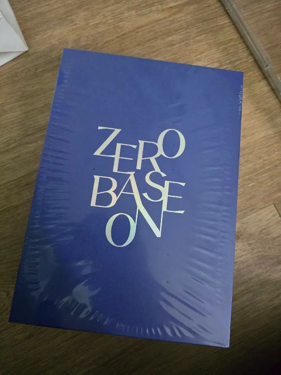 ZEROBASEONE(ゼロベースワン・ZB1・ゼベワン) ペンライト ZEROSE(ゼロズ)봉 未開封
