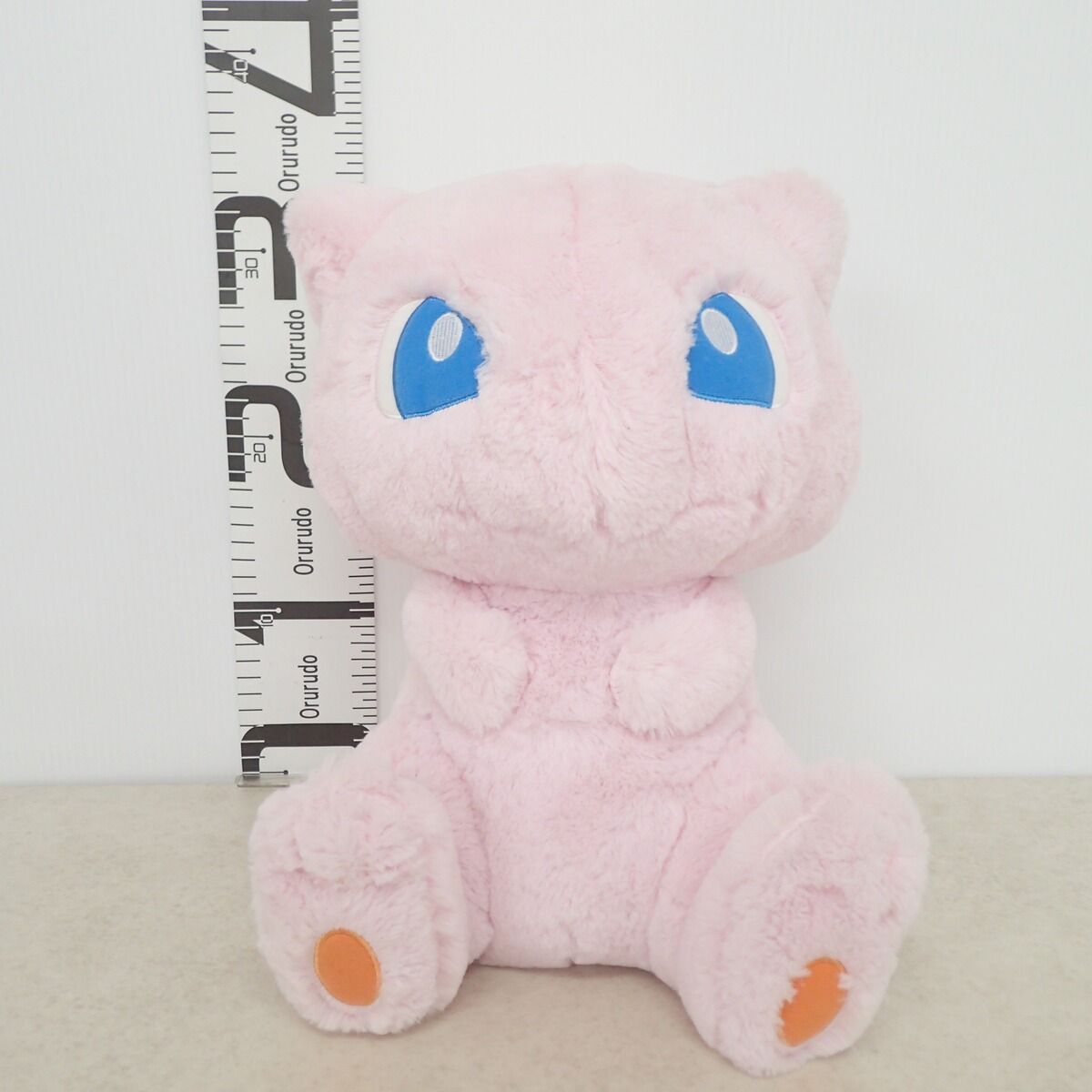 ポケモンセンター おっきいふわふわぬいぐるみ ミュウ 紙タグ無