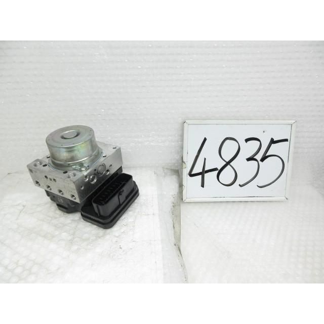 R3年 ジムニー 3BA-JB64W ABSアクチュエーター 56110-77RA 209009 4835