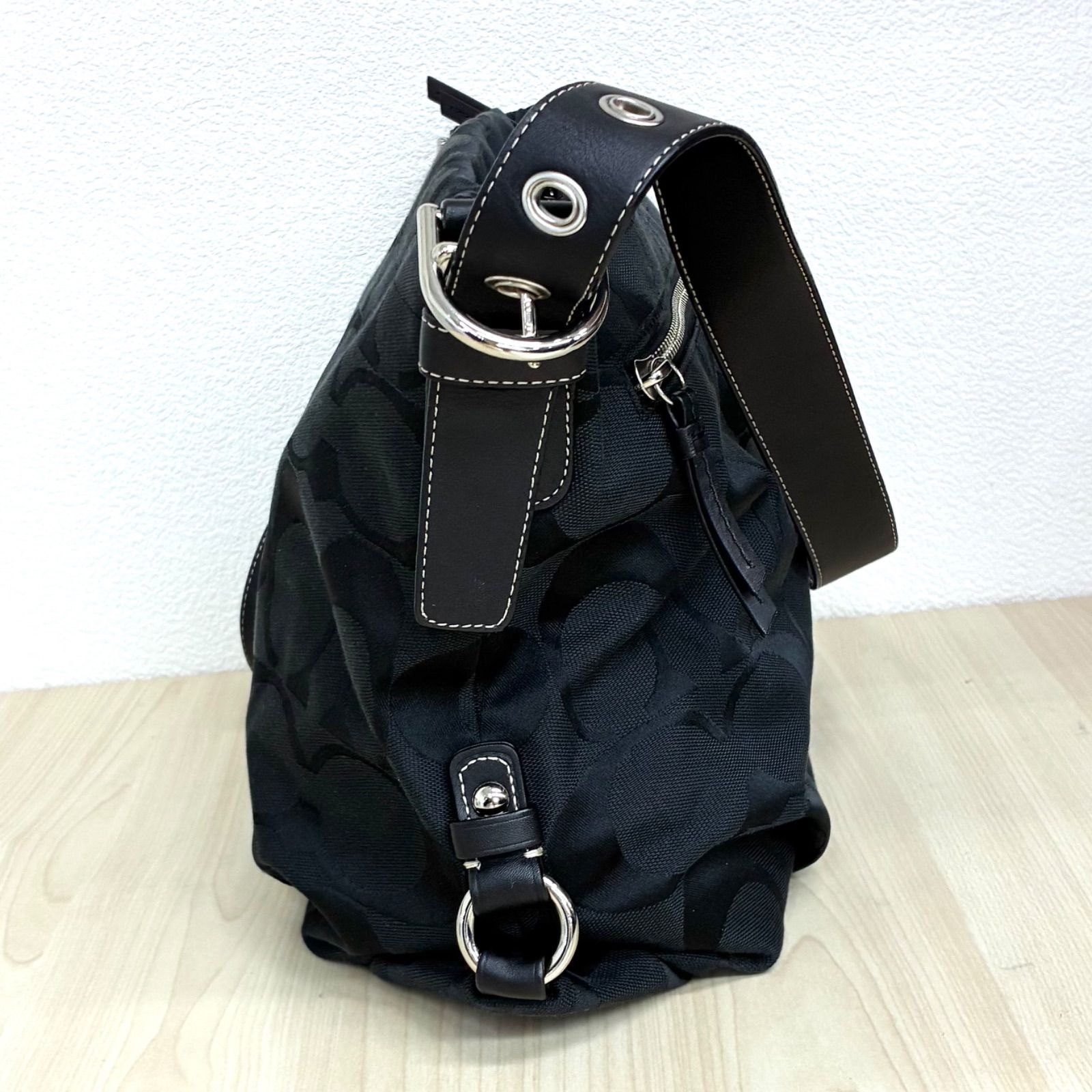コーチCOACH】⚫︎ほぼ未使用品！シグネチャーショルダーバッグ