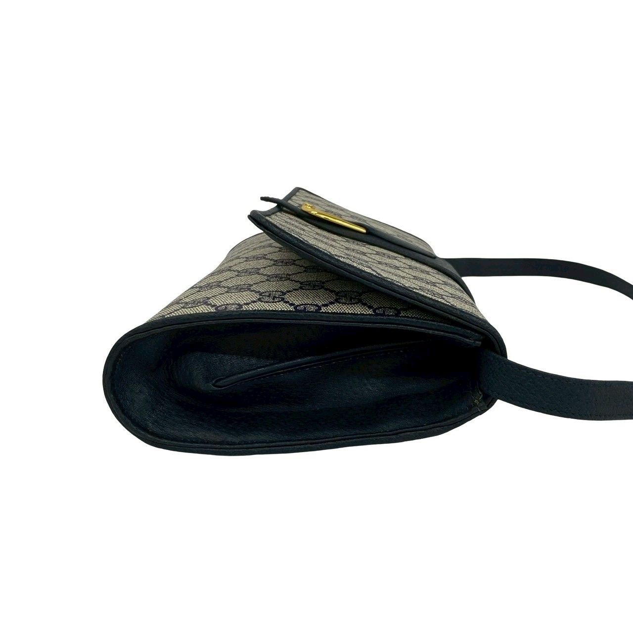 極 美品 GUCCI グッチ オールドグッチ GG ロゴ 柄 金具 レザー 本革