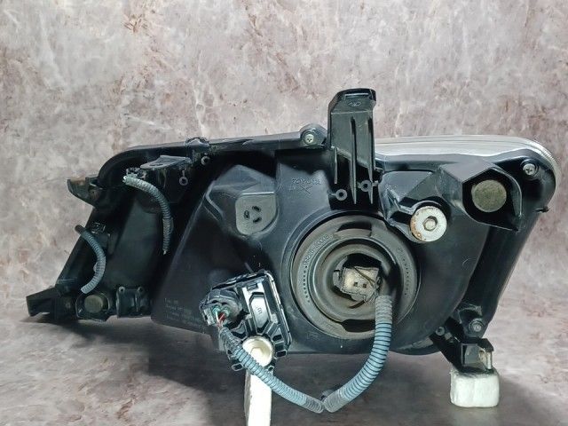 コーティング済 カローラフィールダー NZE164G 右ヘッドランプ・ヘッド 