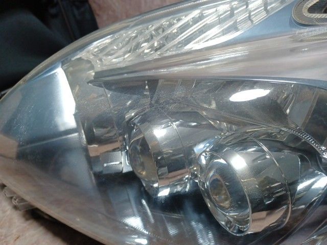 プリウス ZVW30 左ヘッドランプ・ヘッドライト S LEDエディション
