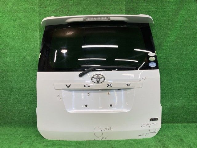 ヴォクシー ZRR75W バックドア・リアゲート ZS 4WD 8人 アサヒ M2L3 67005-28B60 070