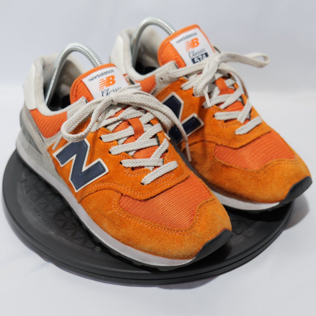 中古良好】ニューバランス 574 オレンジ クラシック 25.5cm - メルカリ