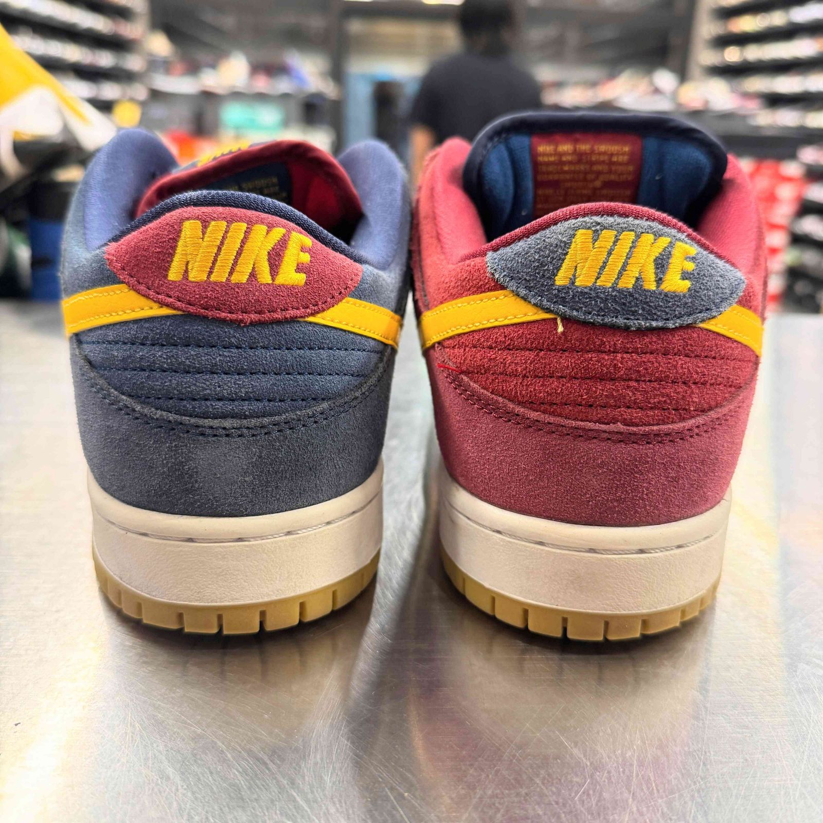 US10】 NIKE SB SB DUNK LOW PRO PRM Barcelona DJ0606-400 【中古 