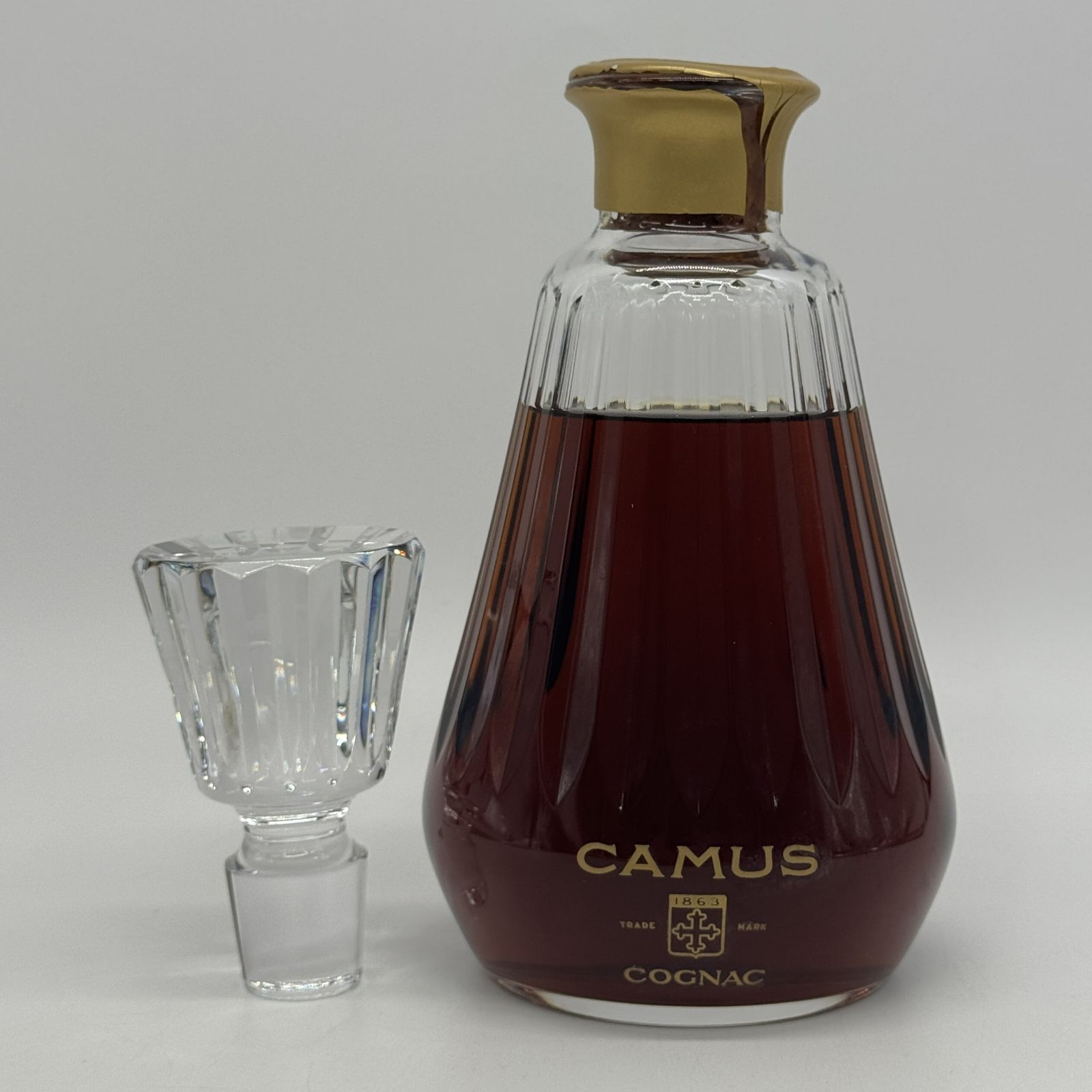 Camus Carafe Baccarat カミュ カラフェ バカラ 専用箱なし シール破れあり 700ml 40%