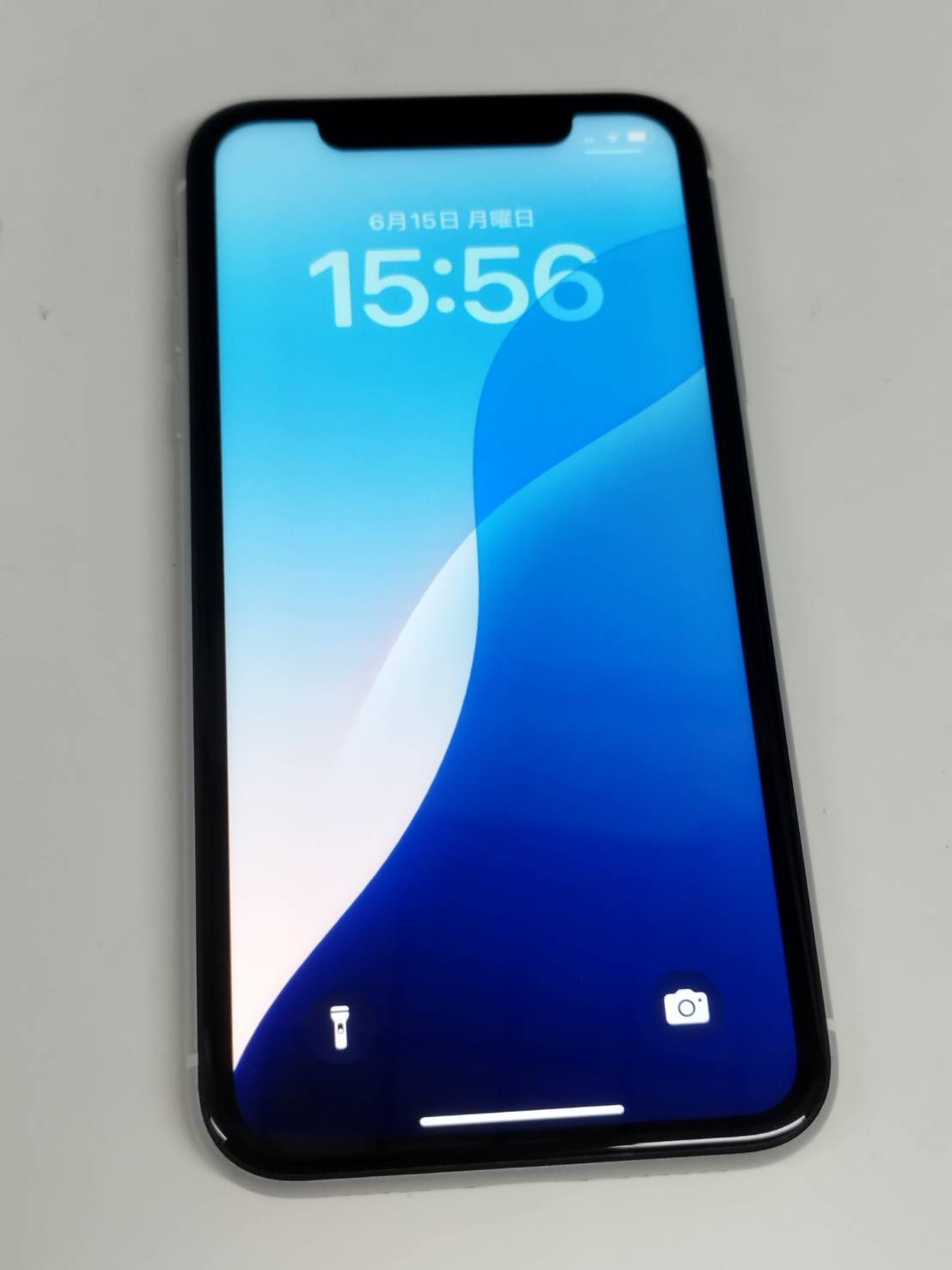 良品】iPhone XR/SIMフリー/A2106/64GB/ホワイト〈MT032J/A 