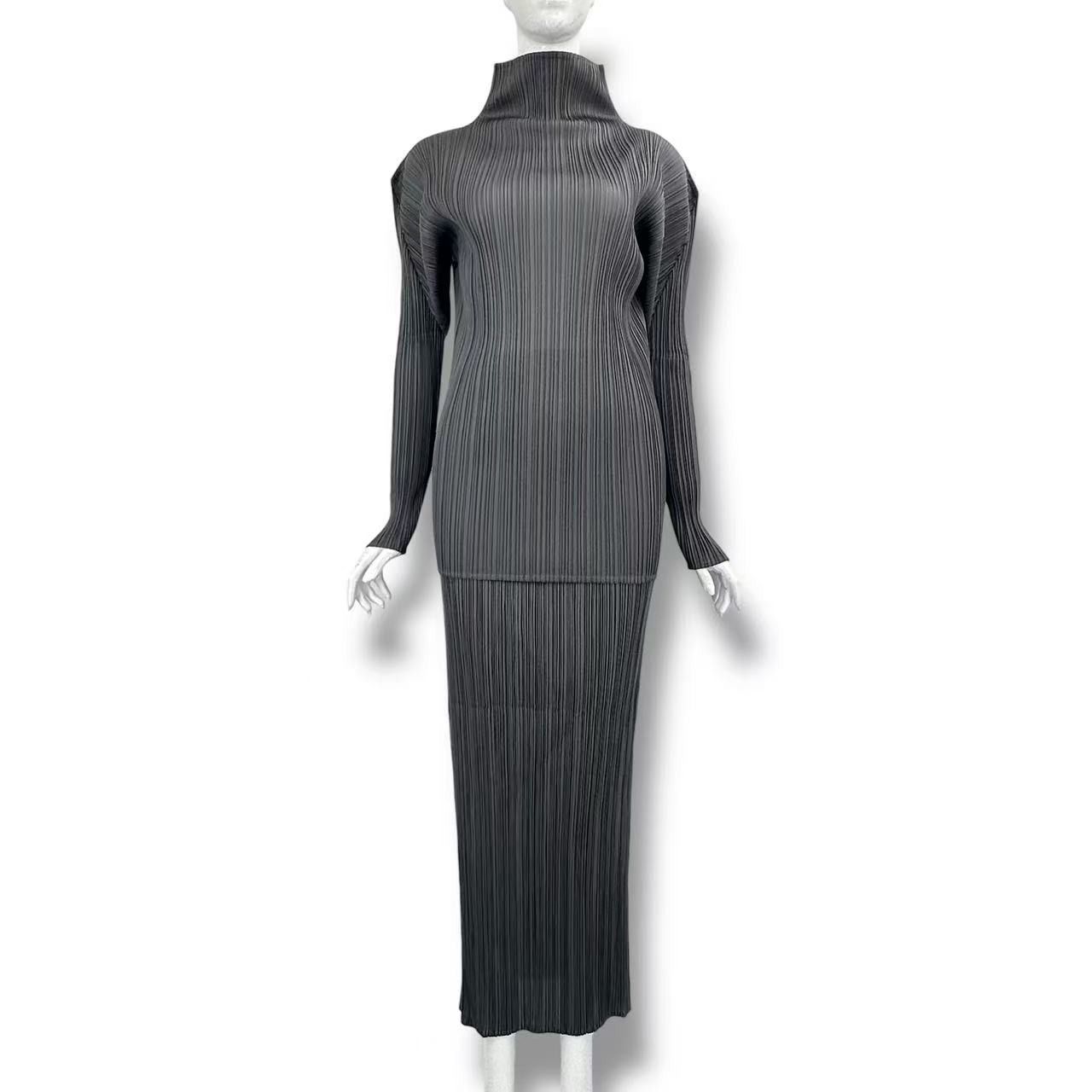 極美品 ISSEY MIYAKE イッセイミヤケ PLEATS PLEASE プリーツプリーズ セットアップ トップス カットソー スカート グレー サイズ3