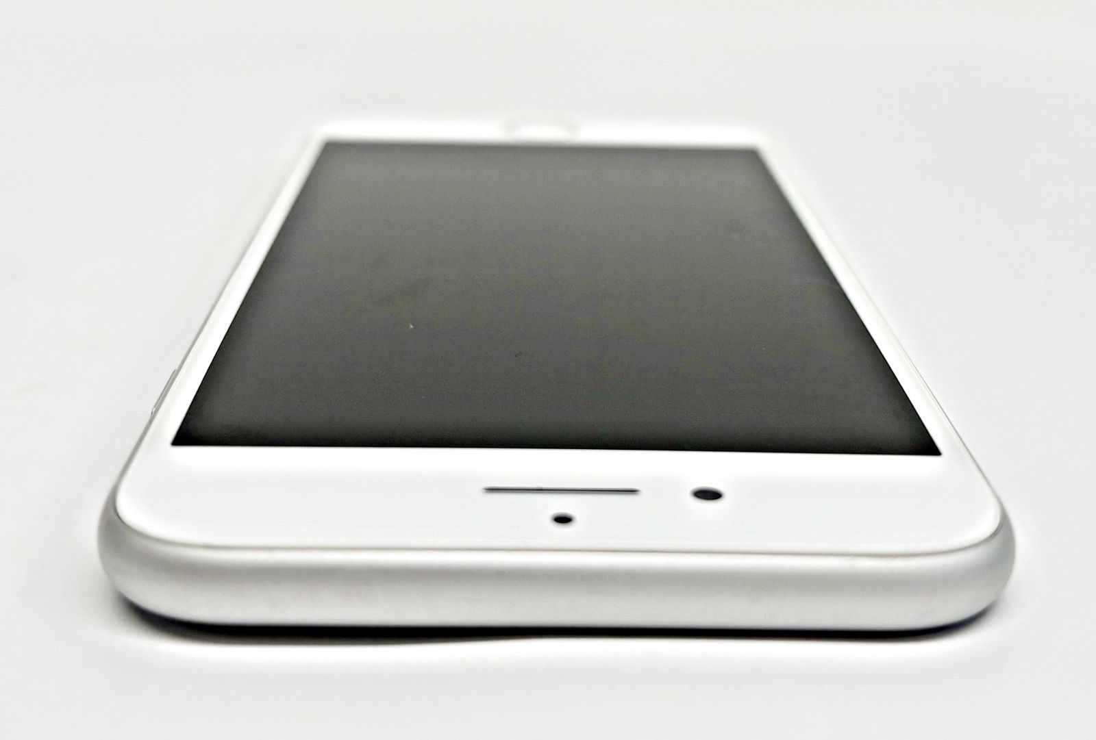 iPhone8 64GB ホワイト 中古 バッテリー89% SIMフリー - メルカリ