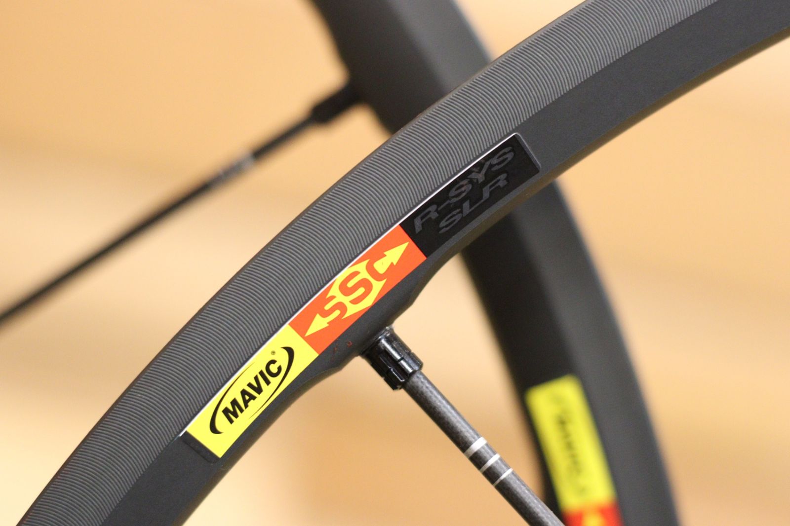 マヴィック MAVIC アールシス R-SYS SLR EXALITH アルミ クリンチャー