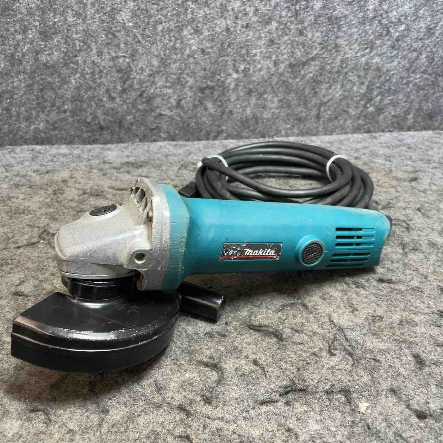マキタ(makita) 100mmディスクグラインダー 9520BLA【桶川店】