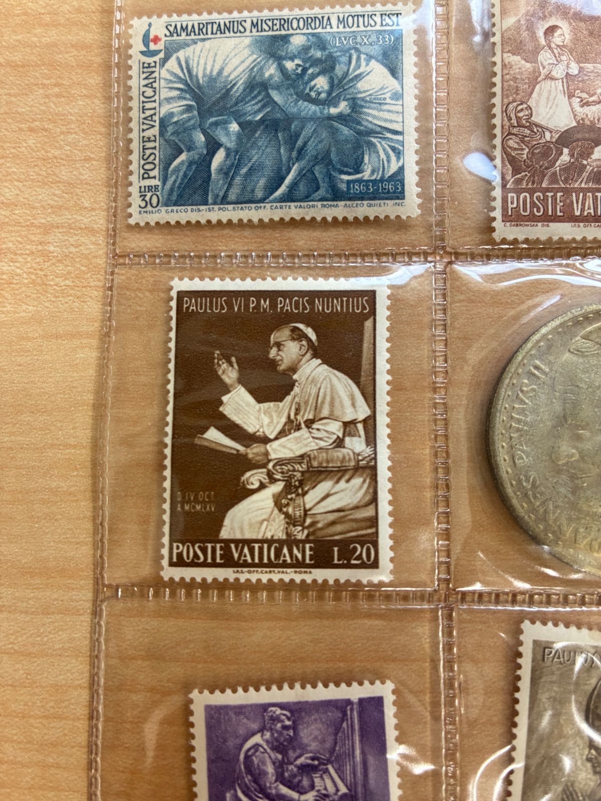 バチカン 記念切手 1963〜1965年 8種 ＆ローマ教皇 メダル コレクター