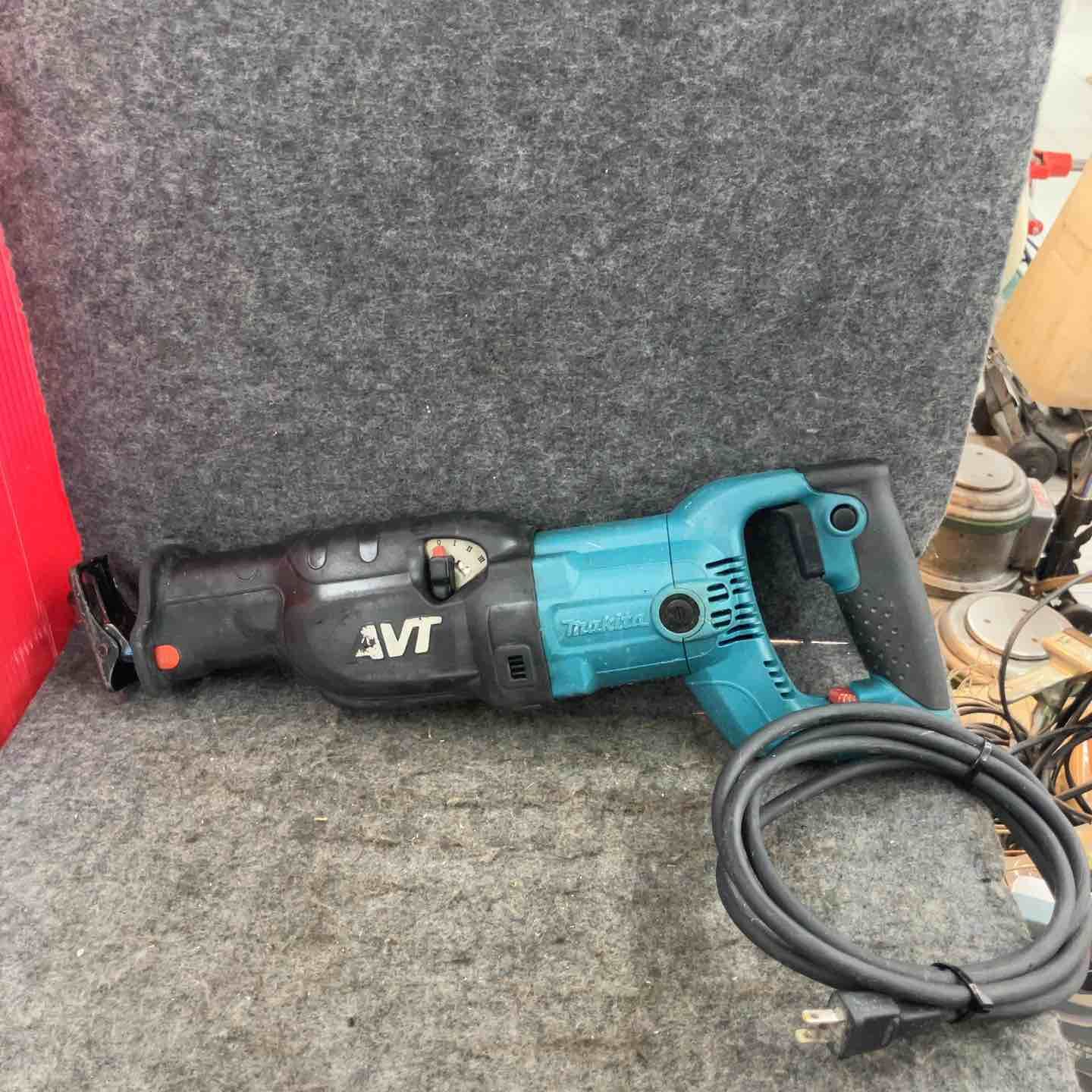 【現状品】★マキタ(makita) レシプロソー JR3070CT【鴻巣店】 15,210円