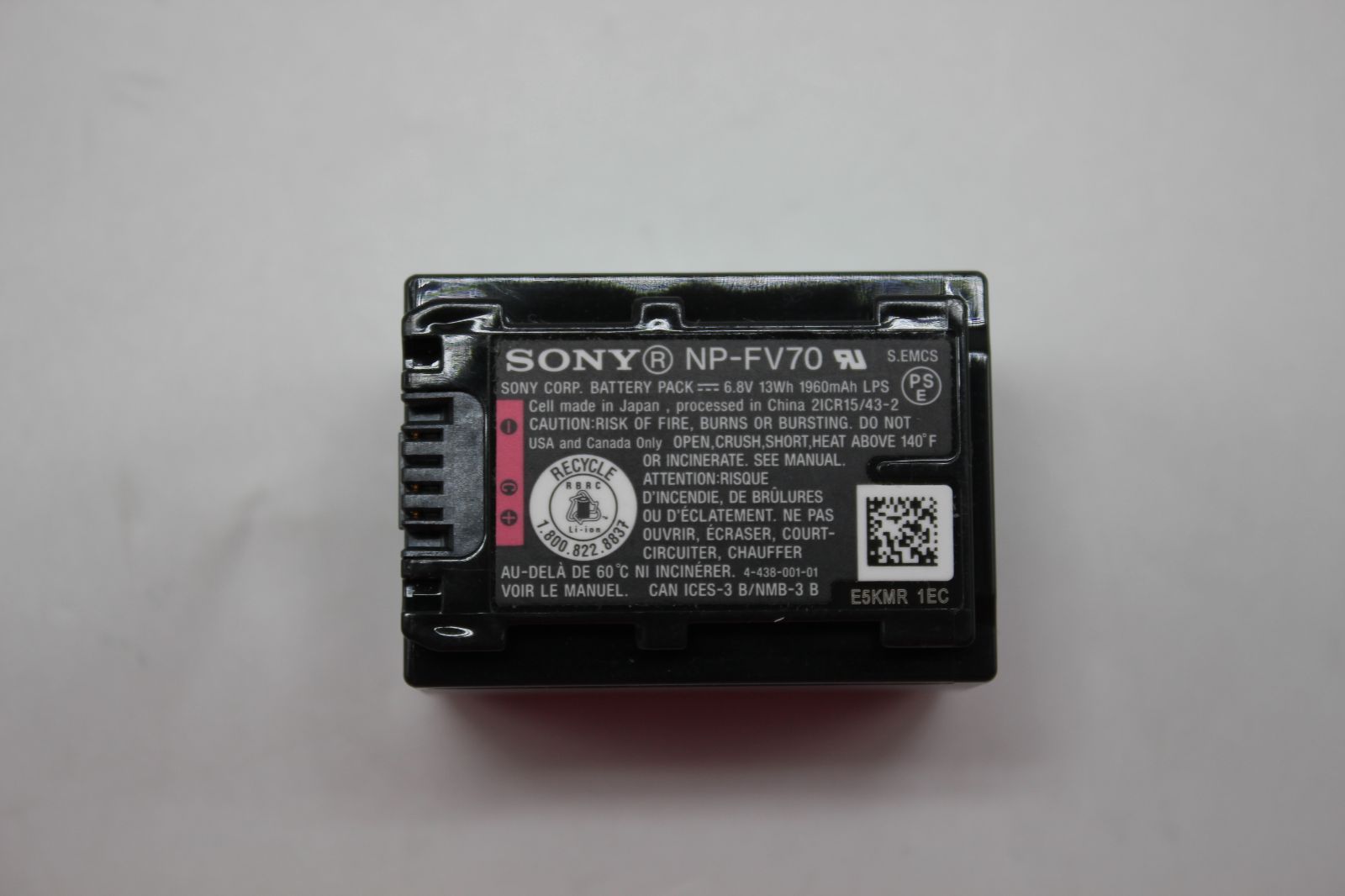 □極上品□ SONY リチャージャブルバッテリーパック NP-FV70 ＊27220