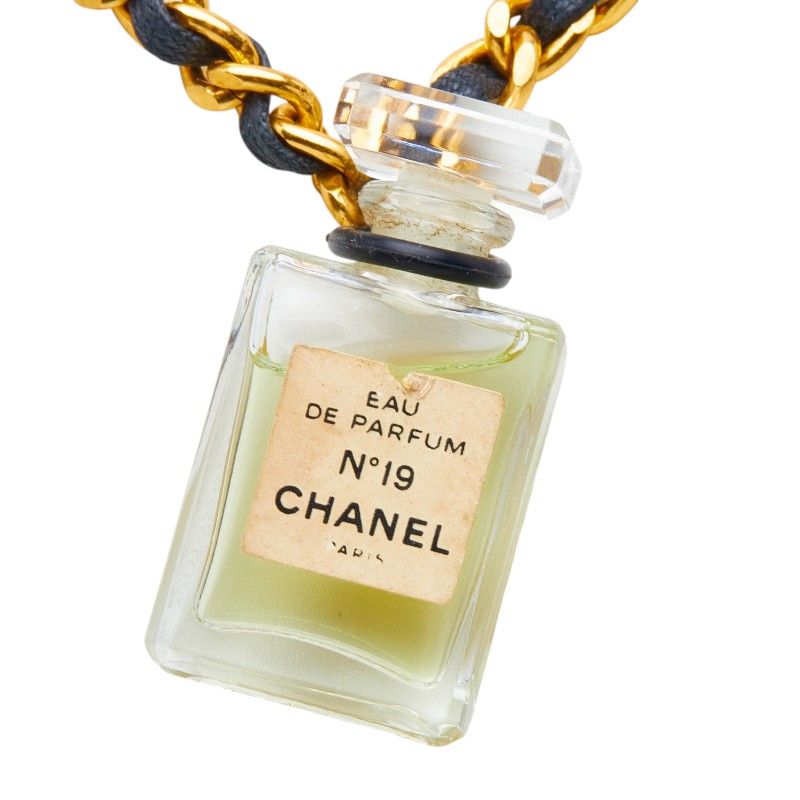 シャネル No.19 パフュームボトル チェーン ペンダント ネックレス ゴールド メッキ プラスチック レディース CHANEL【1-0274417】 17,856円
