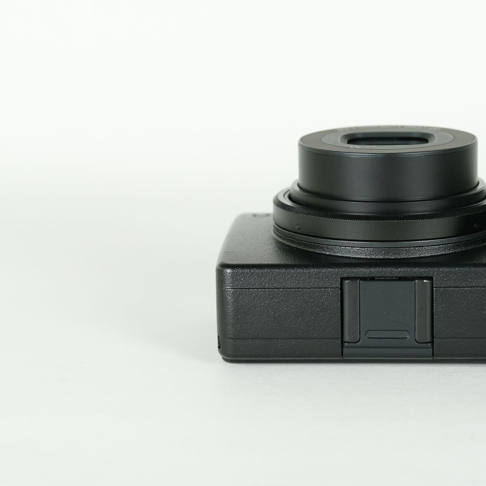 美品 | シャッター数4,530回] RICOH GR IIIx | コンパクトデジタル