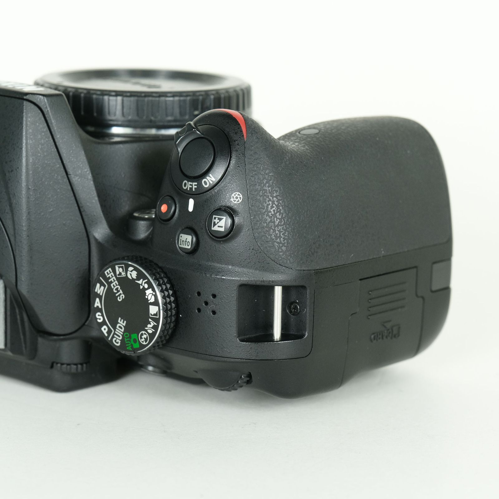 美品 | シャッター数6,310回] Nikon D3400 | Nikon Fマウント - メルカリ