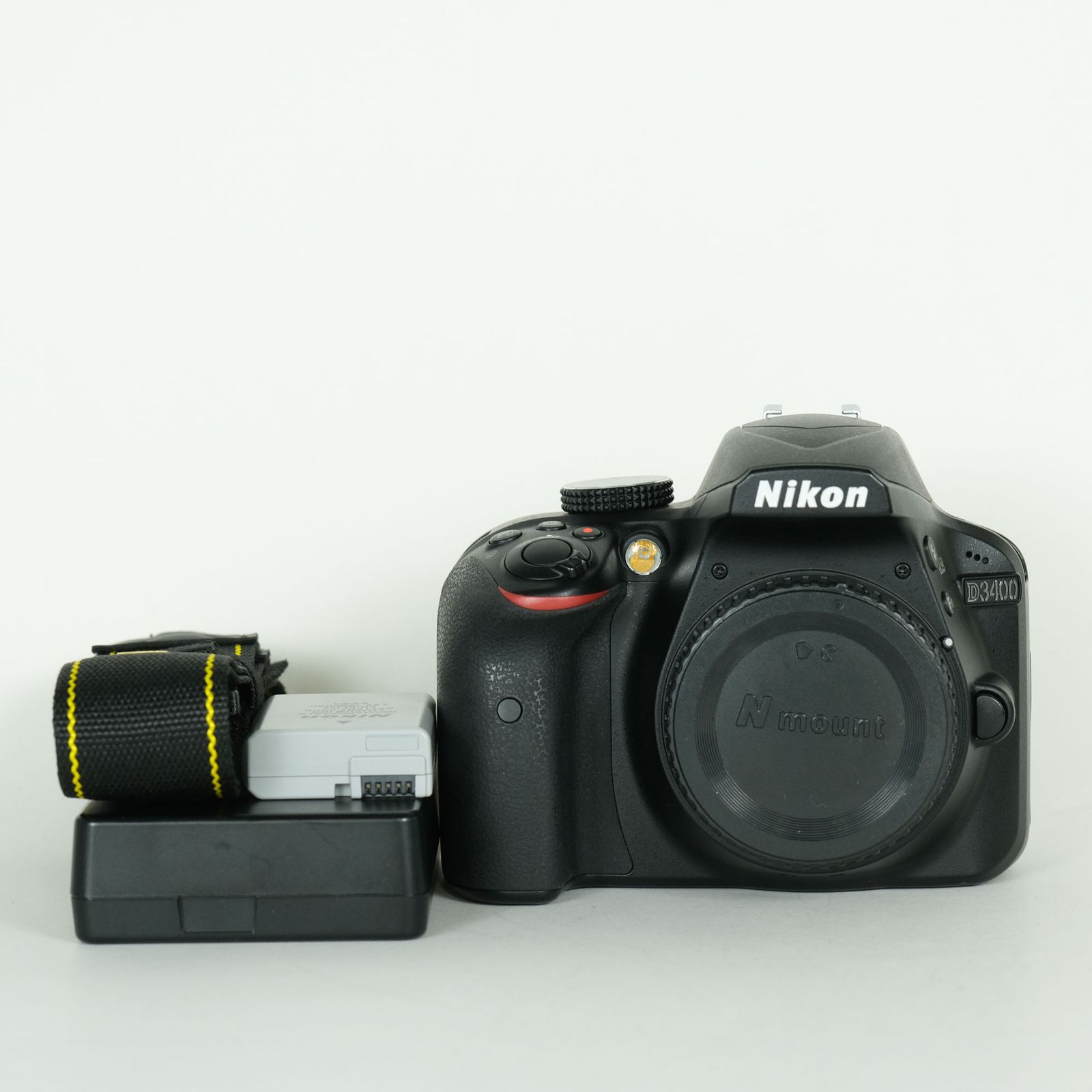 美品 | シャッター数6,310回] Nikon D3400 | Nikon Fマウント - メルカリ
