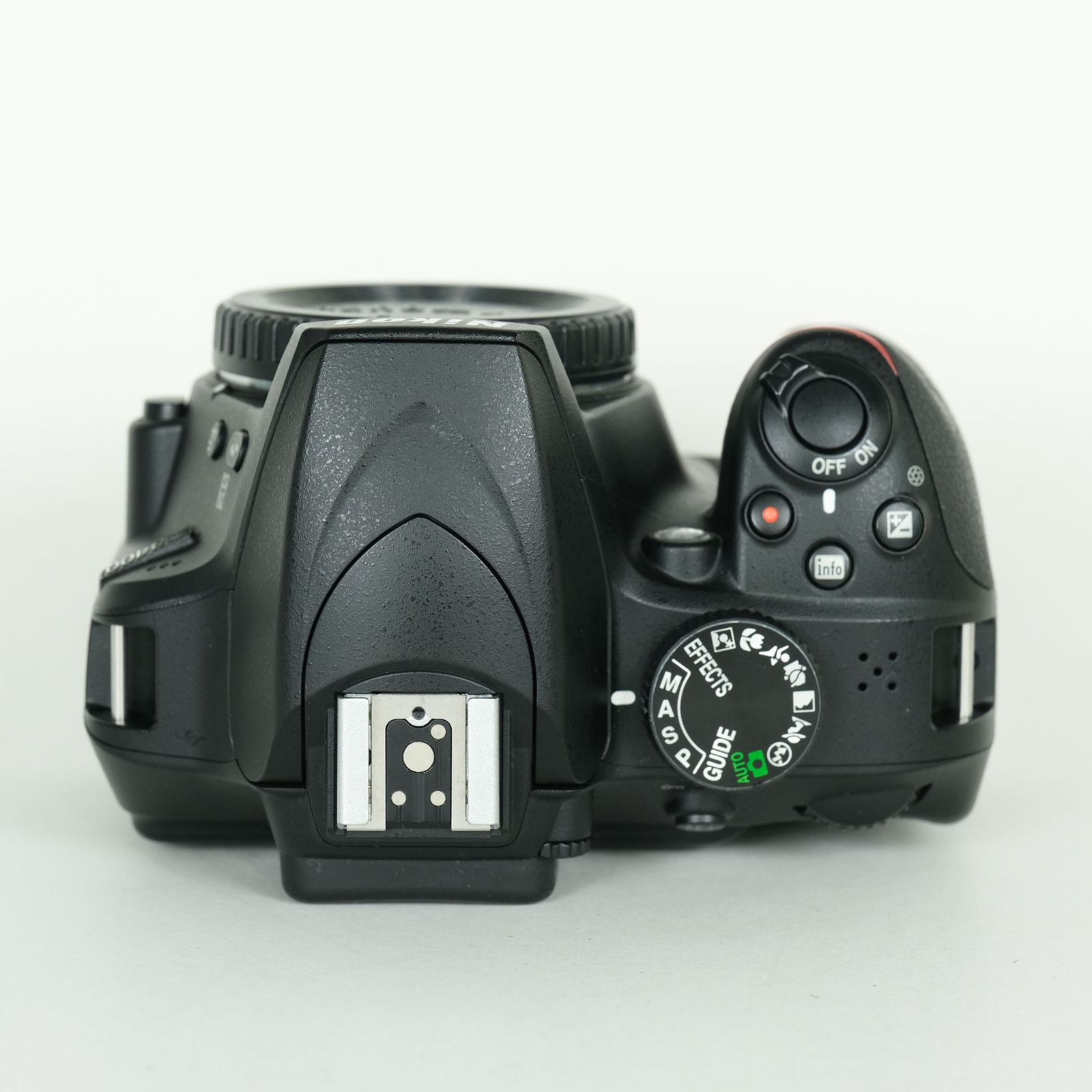 美品 | シャッター数6,310回] Nikon D3400 | Nikon Fマウント - メルカリ