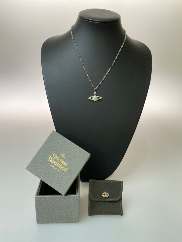 中古品】 VIVIENNE WESTWOOD ヴィヴィアンウエストウッド MINI BAS