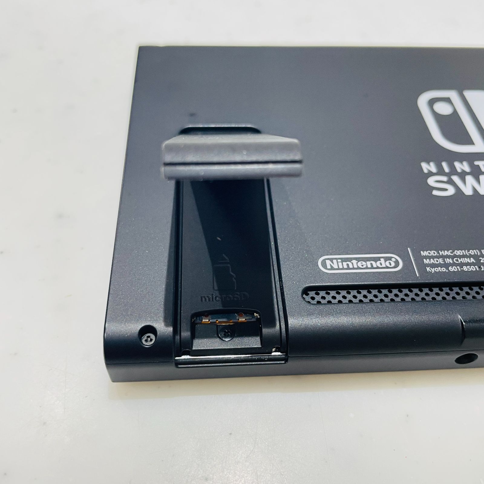 状態良好 Nintendo Switch 本体 グレー 2019年製 バッテリー持続時間が