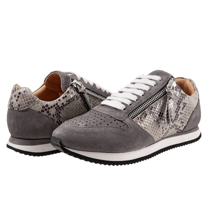トロッターズ レディース シューズ スニーカー Trotters Infinity Grey Suede Snak グレー