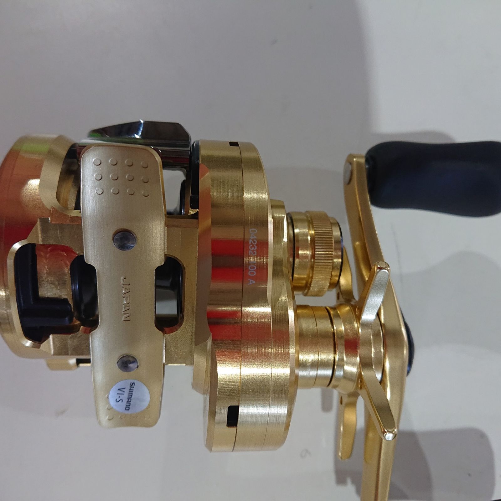 SHIMANO シマノ 21年製 カルカッタコンクエスト100(04232) CALCUTTA
