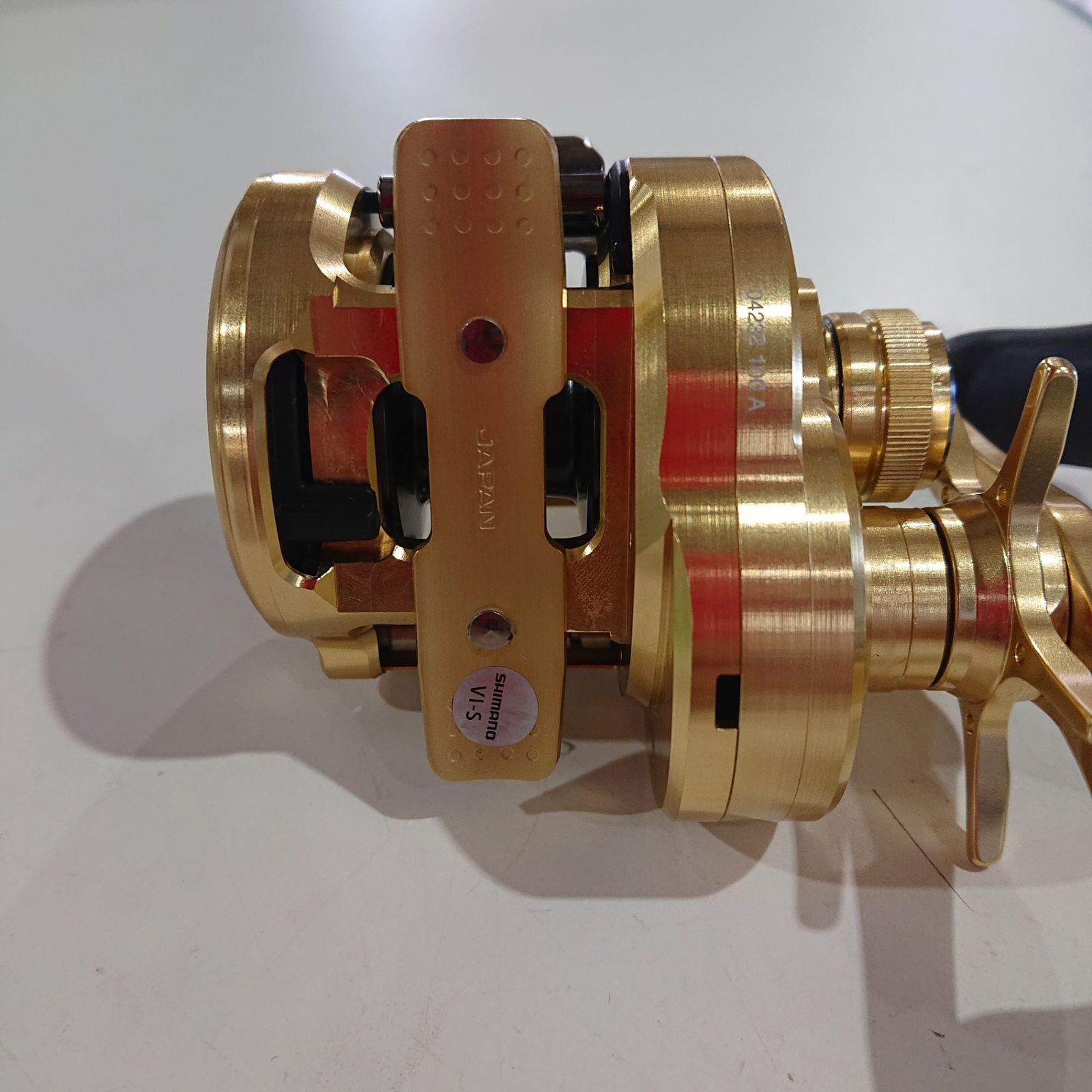 SHIMANO シマノ 21年製 カルカッタコンクエスト100(04232) CALCUTTA