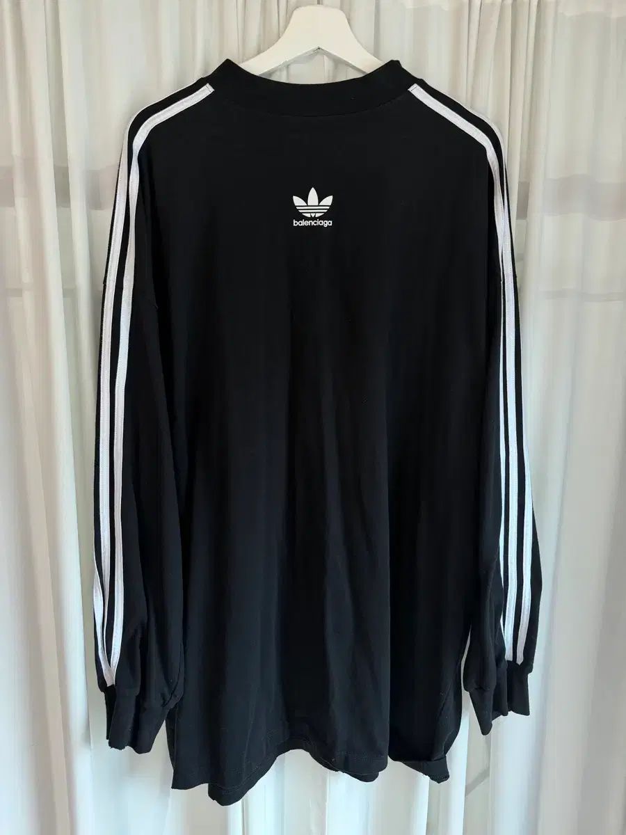 バレンシアガ adidas オーバーサイズ ロングスリーブ Tシャツ