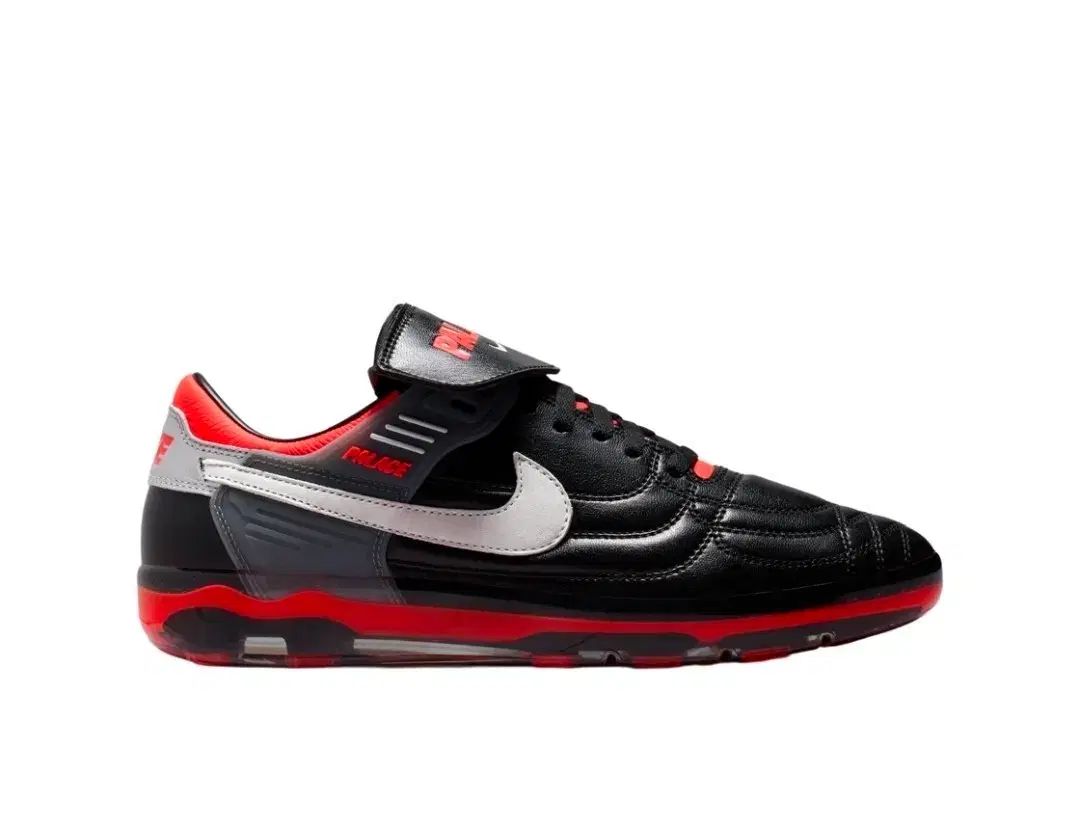 270 NIKE x PALACE サッカーシューズ ブラック レッド